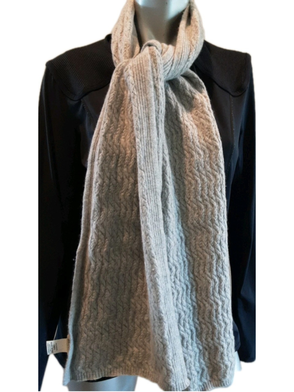 LL BEAN-100% CASHMERE-Mini-Cable Knit Scarf- Light Gray-10" W x 72"L-Cozy Luxury